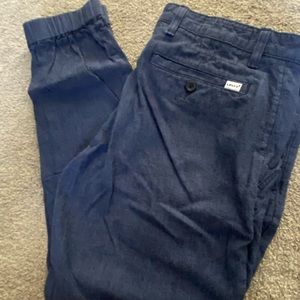 Levi’s chino/joggers
